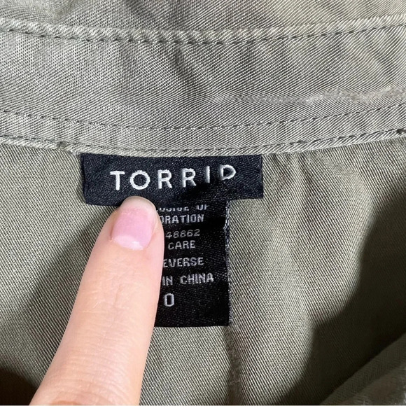 Torrid Olive Green Button Down Top - Picture 3 of 5